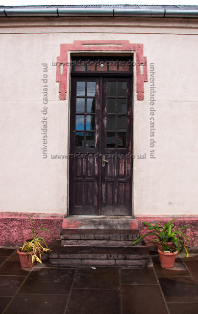 FLORES ABT (2013) 0014 PD