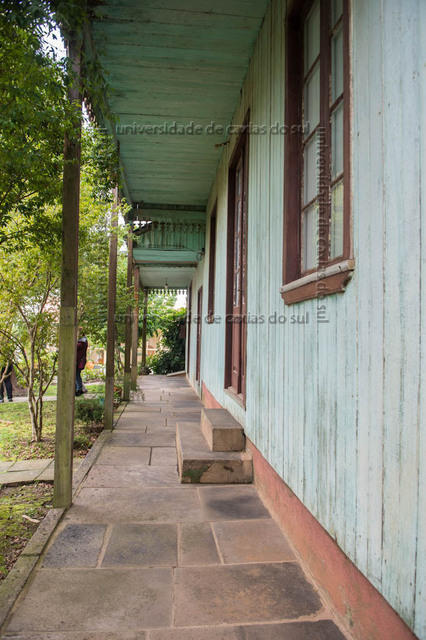 FLORES ATO (2013) 0043 PD